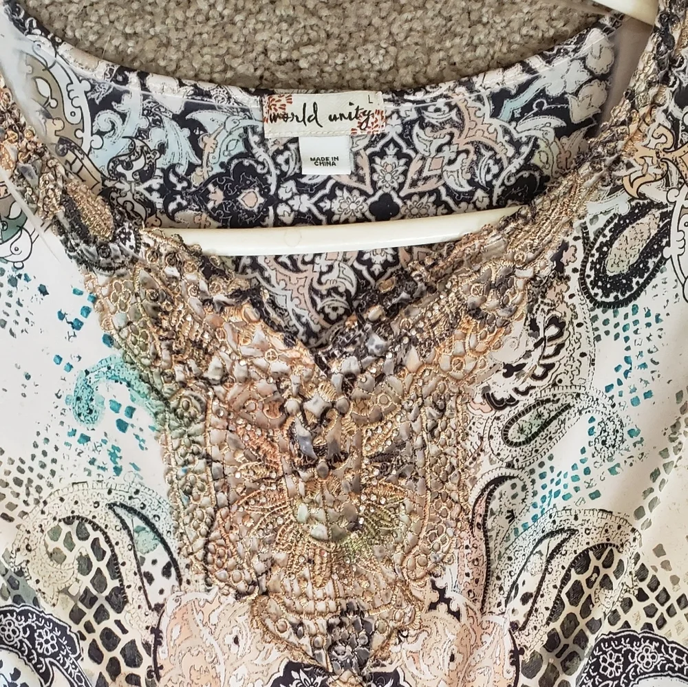 World unity womens top shirt sz large - Picture 2 of 6